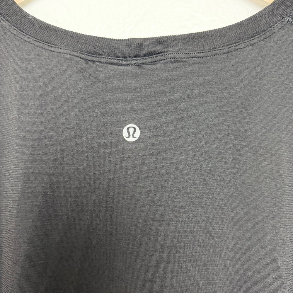 Lululemon Swiftly Tech Long Sleeve Shirt Black Relaxed Fit 10 12 Athletic Top - Picture 5 of 7